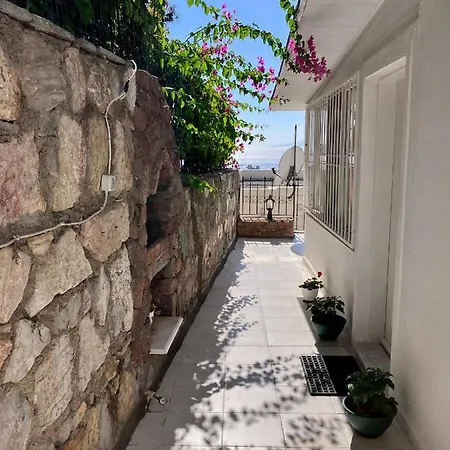 Burcu Residence, Magnificent Sea View, Cozy, Free Otopark, Free Wifi Apartmán *