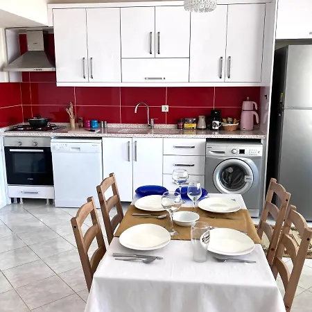 아파트 Burcu Residence, Magnificent Sea View, Cozy, Free Otopark, Free Wifi *