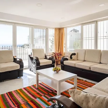 Burcu Residence, Magnificent Sea View, Cozy, Free Otopark, Free Wifi * Αλικαρνασσός
