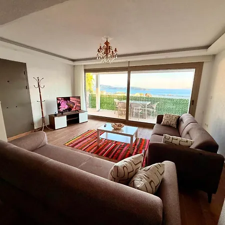Burcu Residence, Magnificent Sea View, Cozy, Free Otopark, Free Wifi * Bodrum