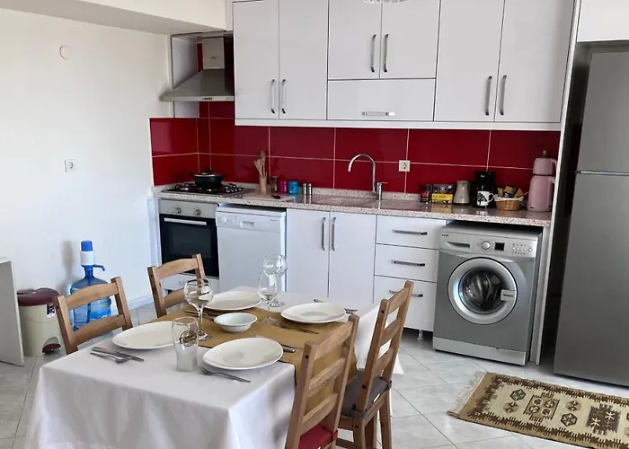 Burcu Residence, Magnificent Sea View, Cozy, Free Otopark, Free Wifi Apartment *