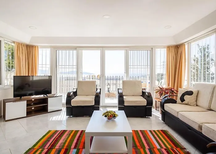 Burcu Residence, Magnificent Sea View, Cozy, Free Otopark, Free Wifi Apartment Bodrum