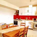 Burcu Residence, Magnificent Sea View, Cozy, Free Otopark, Free Wifi Apartament *
