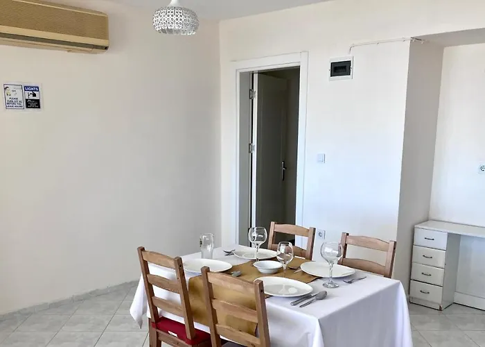 Burcu Residence, Magnificent Sea View, Cozy, Free Otopark, Free Wifi Apartmán Bodrum